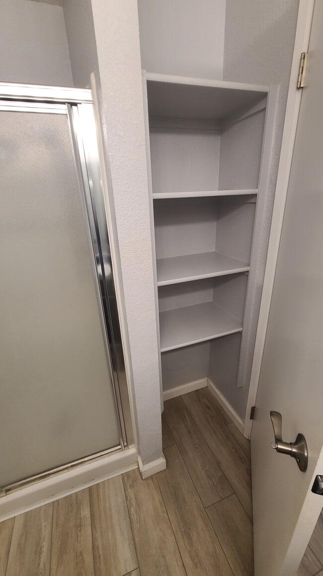 Building Photo - 1019 Dornajo Way