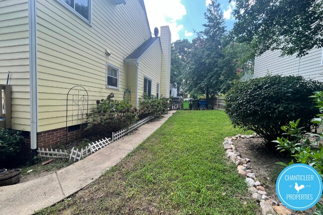 Building Photo - 1728 Kingston Heath Way