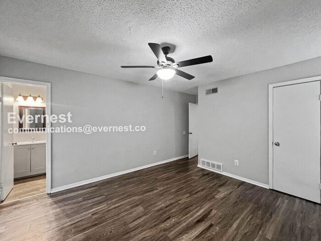 Building Photo - 5733 Woodbourne Ct