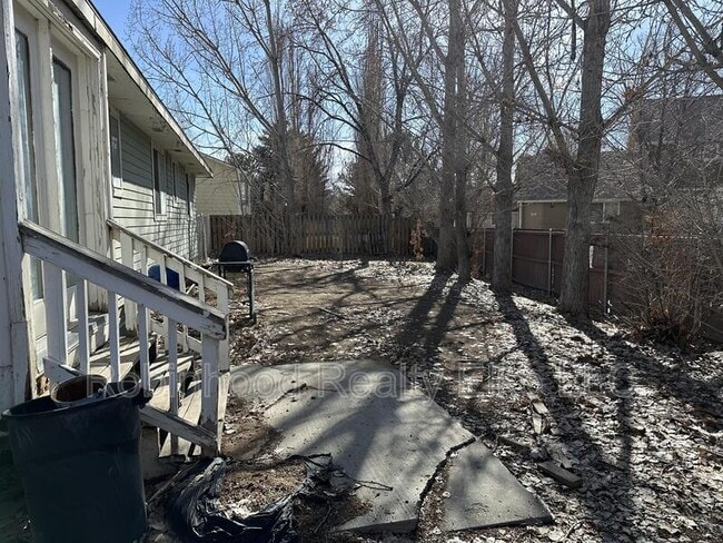 Building Photo - 1235 Dotta Dr