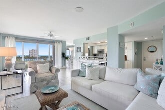 Building Photo - 5501 Heron Point Dr