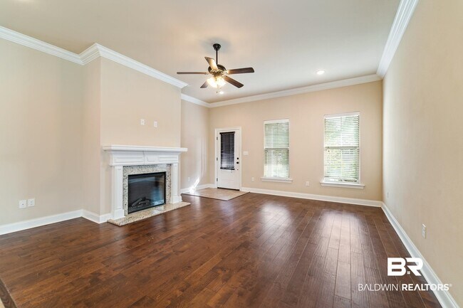 Building Photo - 782 Serpentine Dr