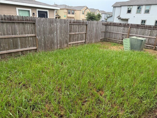 Building Photo - 19022 Bee Line Ct