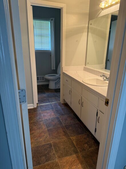 Building Photo - 4422 Blackbirch Ln
