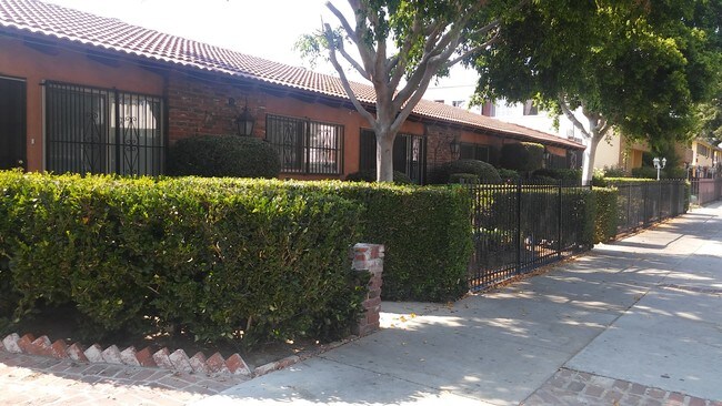 Building Photo - 9009 Tobias Ave