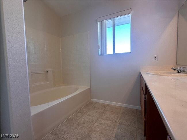 Building Photo - 2053 Smoketree Village Cir