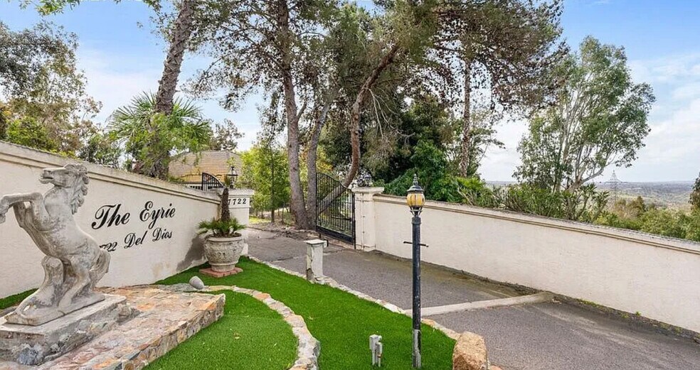 Primary Photo - 7722 Rancho Santa Fe View Ct