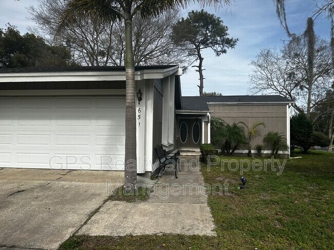 Primary Photo - 651 Tam Ct