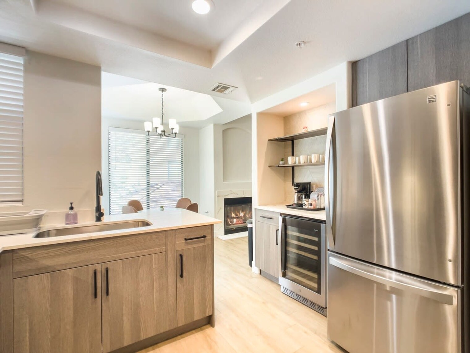 Building Photo - 14201 N 70th Way