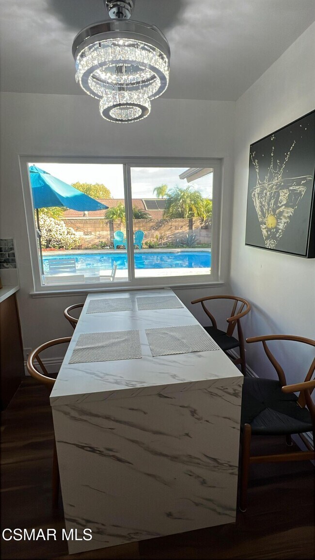 Building Photo - 1572 Dover Ave