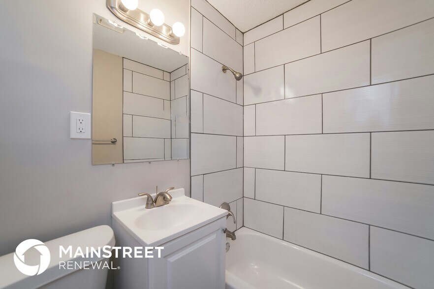 Building Photo - 7630 E 52 Terrace