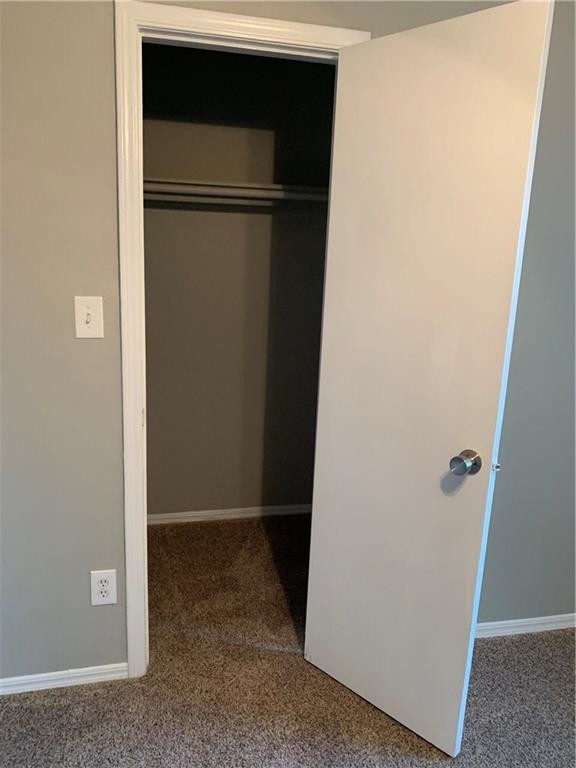 Building Photo - 1713 E Lindsey St