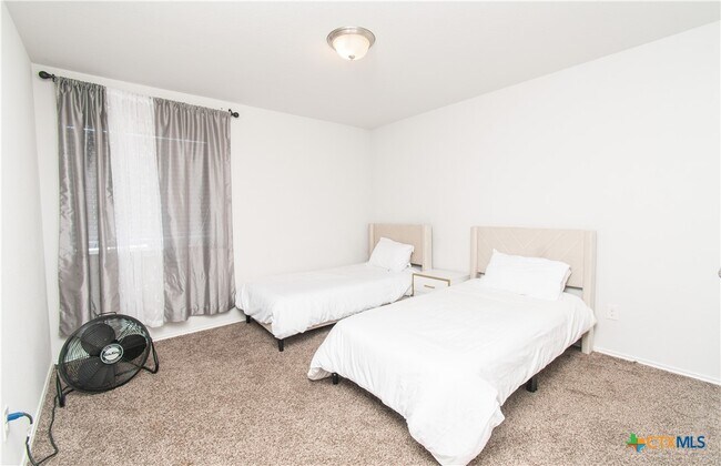 Building Photo - 3905 Anvil Range Rd