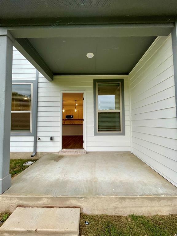 Building Photo - 2725 Woodall Dr