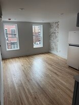 Building Photo - 162 6th St