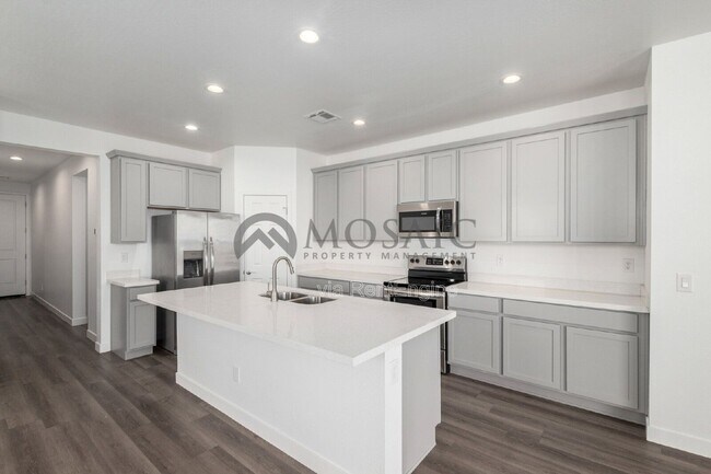 Building Photo - 5736 S Daisy Patch Pl