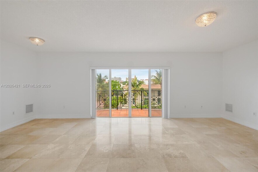 Building Photo - 101 Sidonia Ave