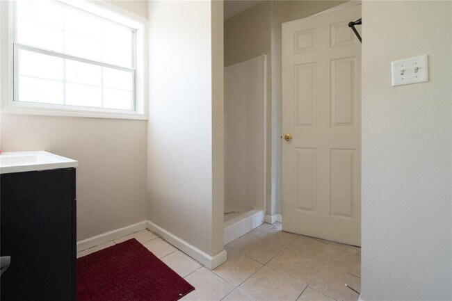 Building Photo - 4807 Merwin St