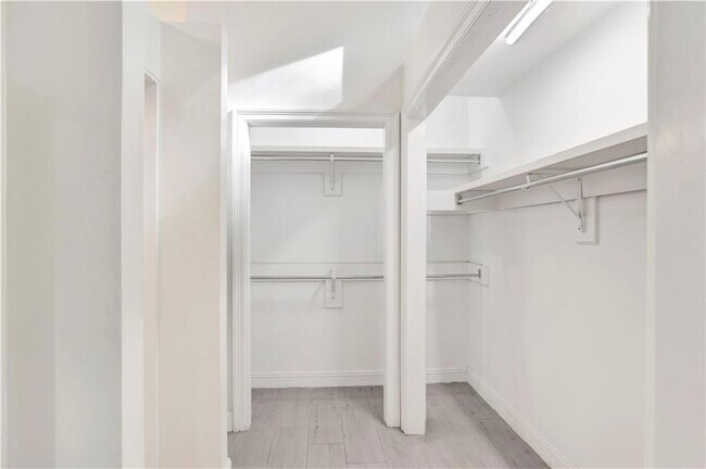 Building Photo - 2127 Ryegate Ct