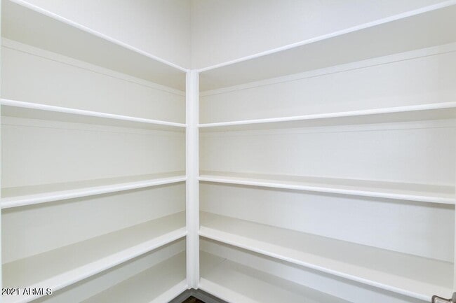 Building Photo - 1674 N Hester Trail