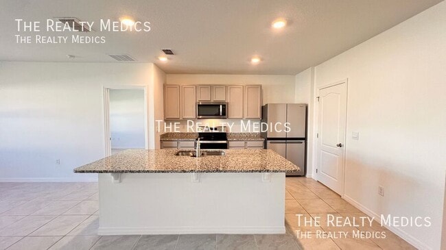 Building Photo - 5239 Mahogany Dr