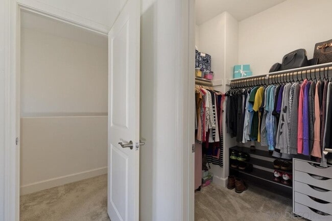 Building Photo - Chula Vista - Adorable 3 Bedroom 3 Bath To...