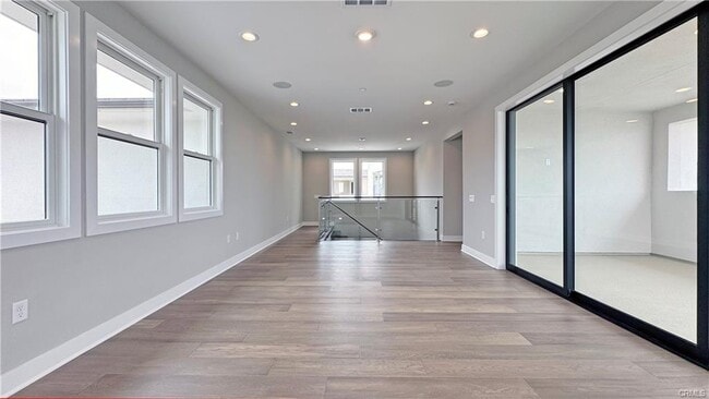 Primary Photo - 217 Stage