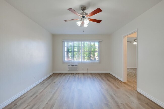 Building Photo - 4078 S Muirfield Rd