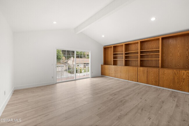 Building Photo - 27917 Via Amistosa
