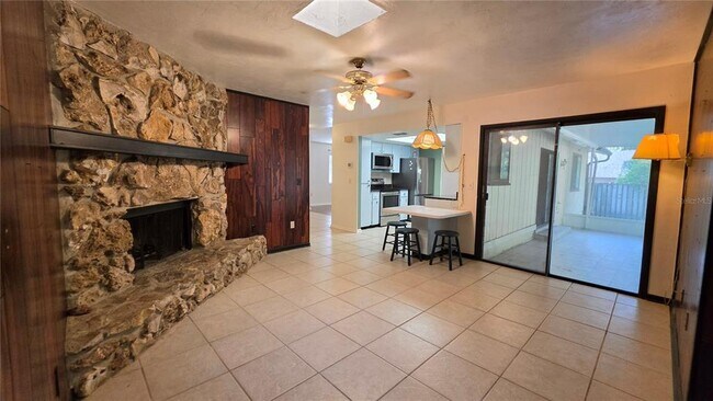 Building Photo - 1624 SW 77th Terrace