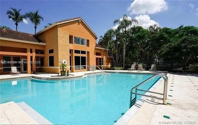 Building Photo - 1705 Palm Cove Blvd