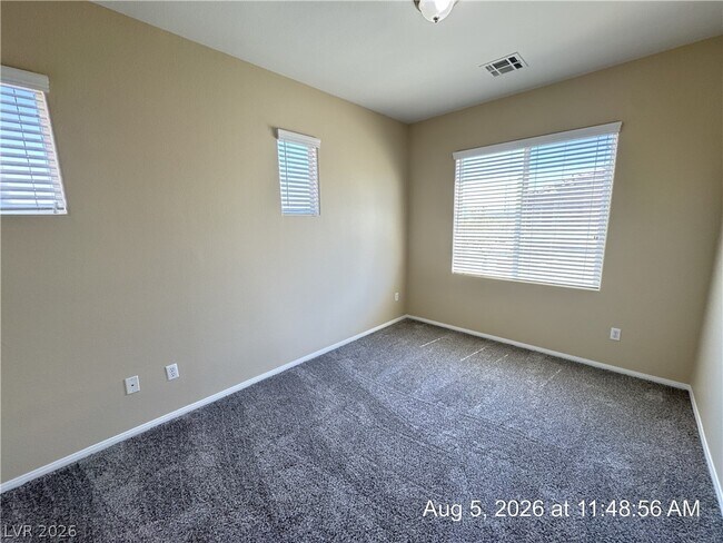 Building Photo - 711 Taliput Palm Pl
