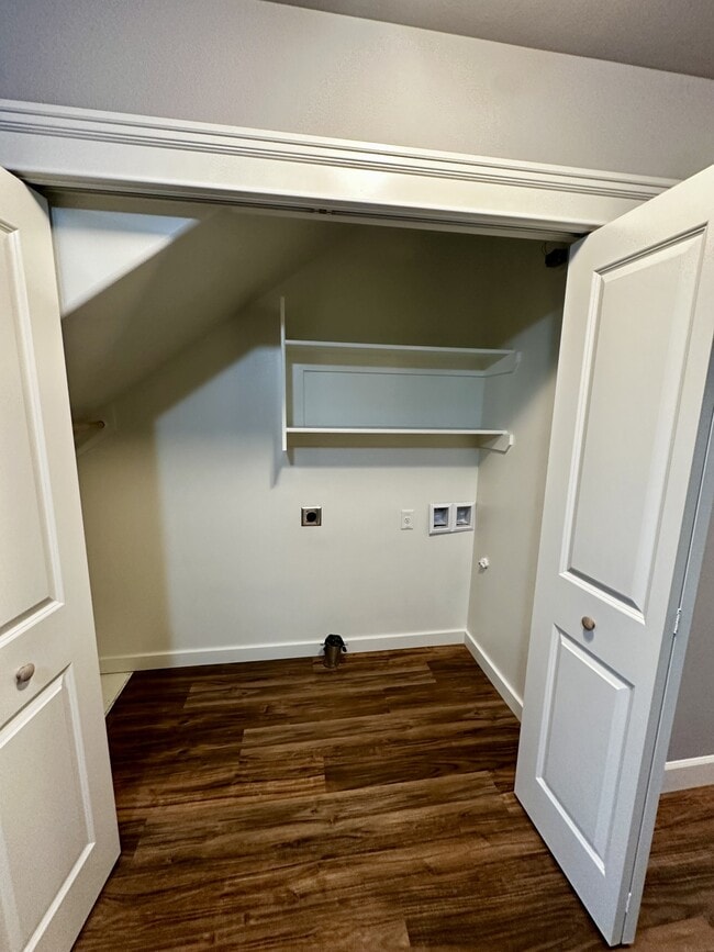 Building Photo - 3752 Peter Ln NE