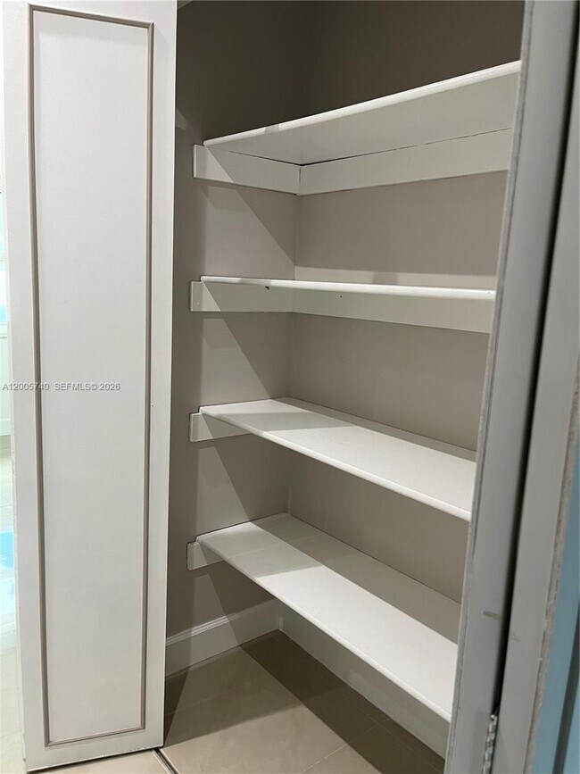 Building Photo - 6661 SW 137th Ct