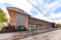 Building Photo - 9450 Washington Rd