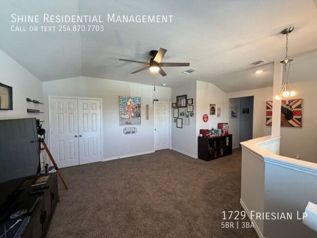 Building Photo - 1729 Friesian Lp