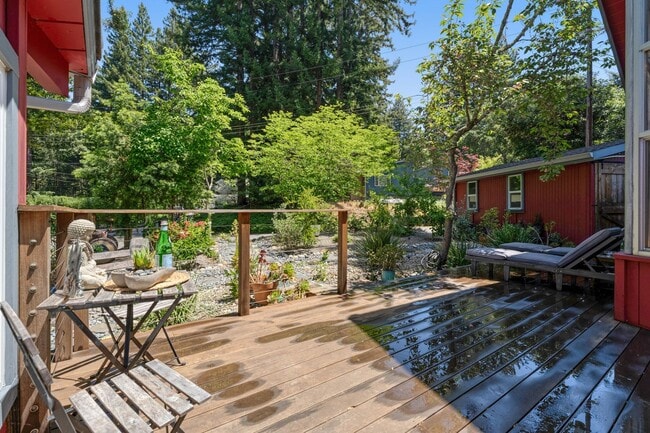 Building Photo - Boulder Creek Sanctuary! 50% off 1st months rent!