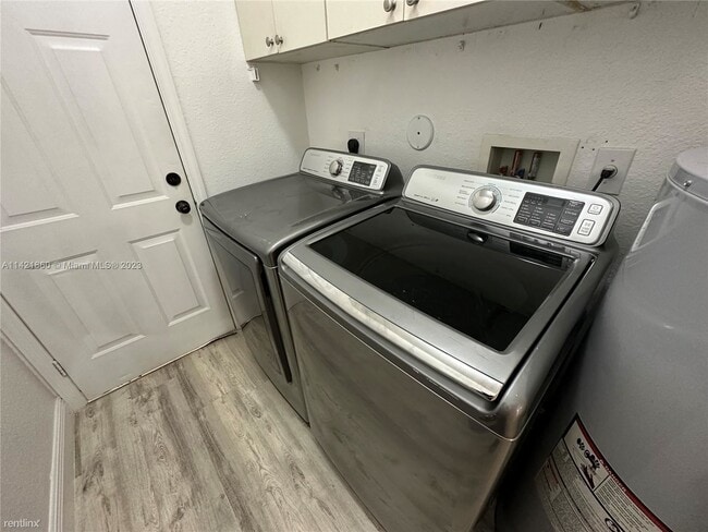 Building Photo - 4 br, 3 bath House - Bellagio At Vizcaya