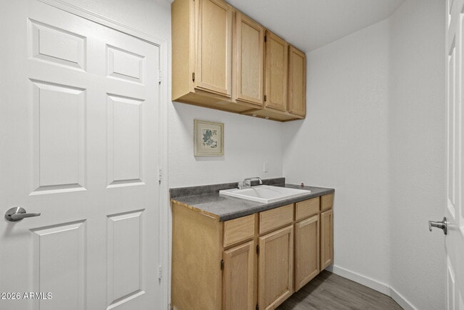 Building Photo - 21237 N 92nd Ave