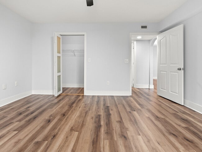 Building Photo - 2870 Pharr Ct S Northwest