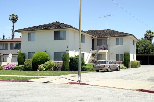 Building Photo - 743 San Jule