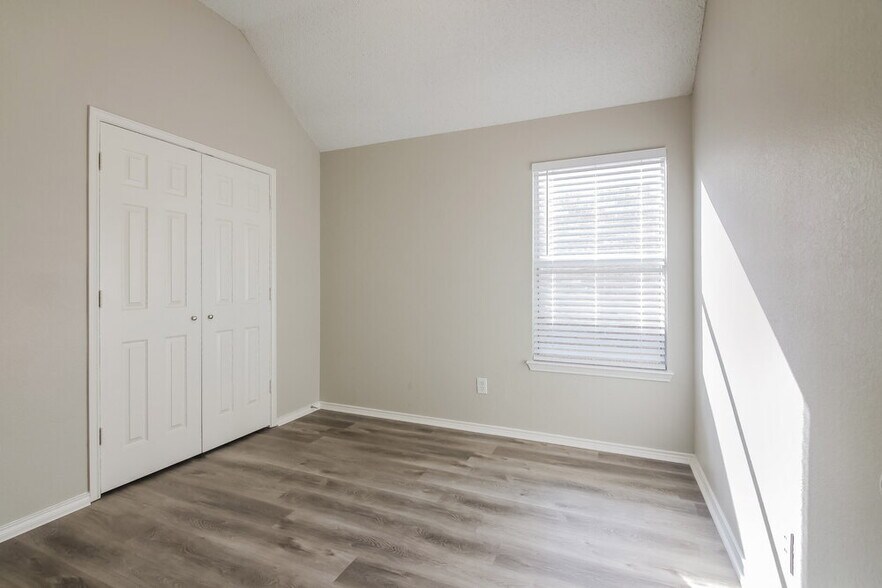 Building Photo - 4632 Buffalo Bend Pl