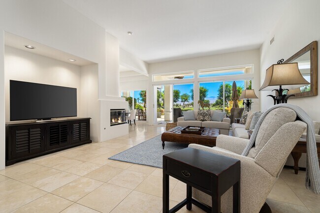 Building Photo - 79695 Mandarina