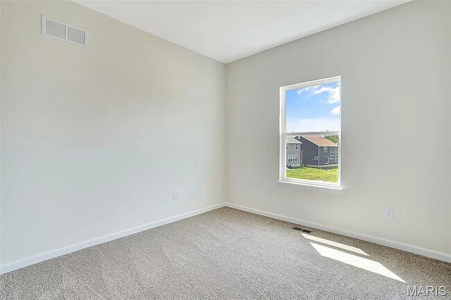 Building Photo - 810 Colony Rdg Ct