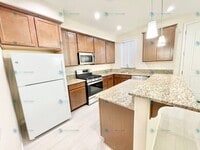 Building Photo - 3-Bedroom 2.5 Bathroom 2 car garage Condo in Carson City