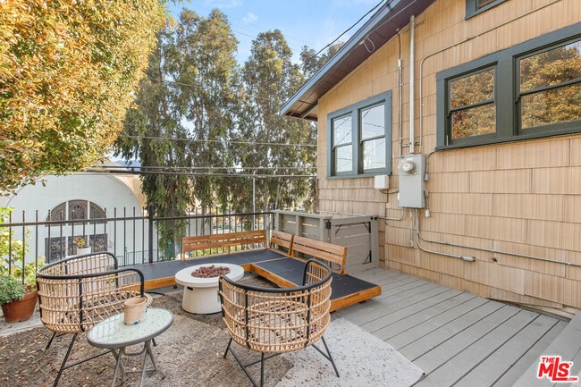 Building Photo - 4849 San Rafael Ave