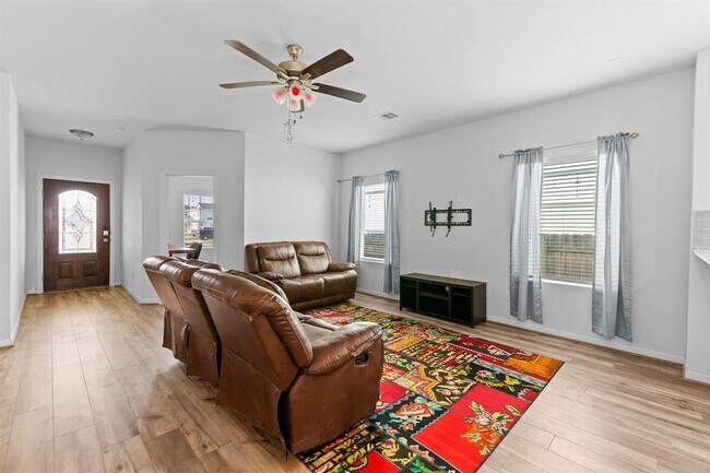 Building Photo - 216 Blue Hibiscus Dr