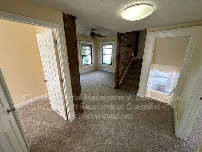 Building Photo - 2826 Harrison St