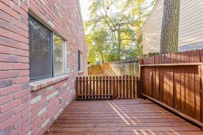 Building Photo - 9206 Towerstone Dr