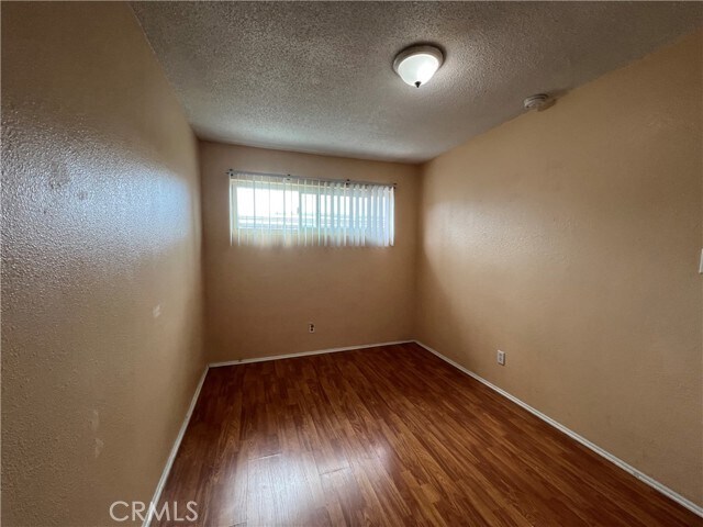 Building Photo - 4387 W 134th St